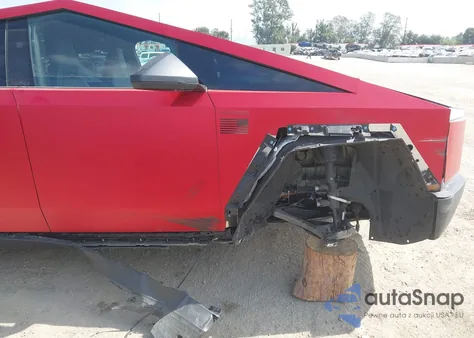 2024 Tesla Cybertruck All-Wheel Drive from USA, damaged, VIN 7G2CEHED7RA005181